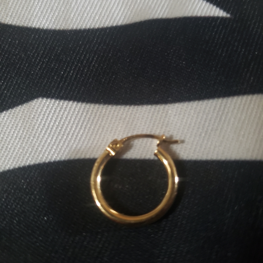 Men's/Women's 10K Gold Single Small Hoop Earring - Picture 8 of 8